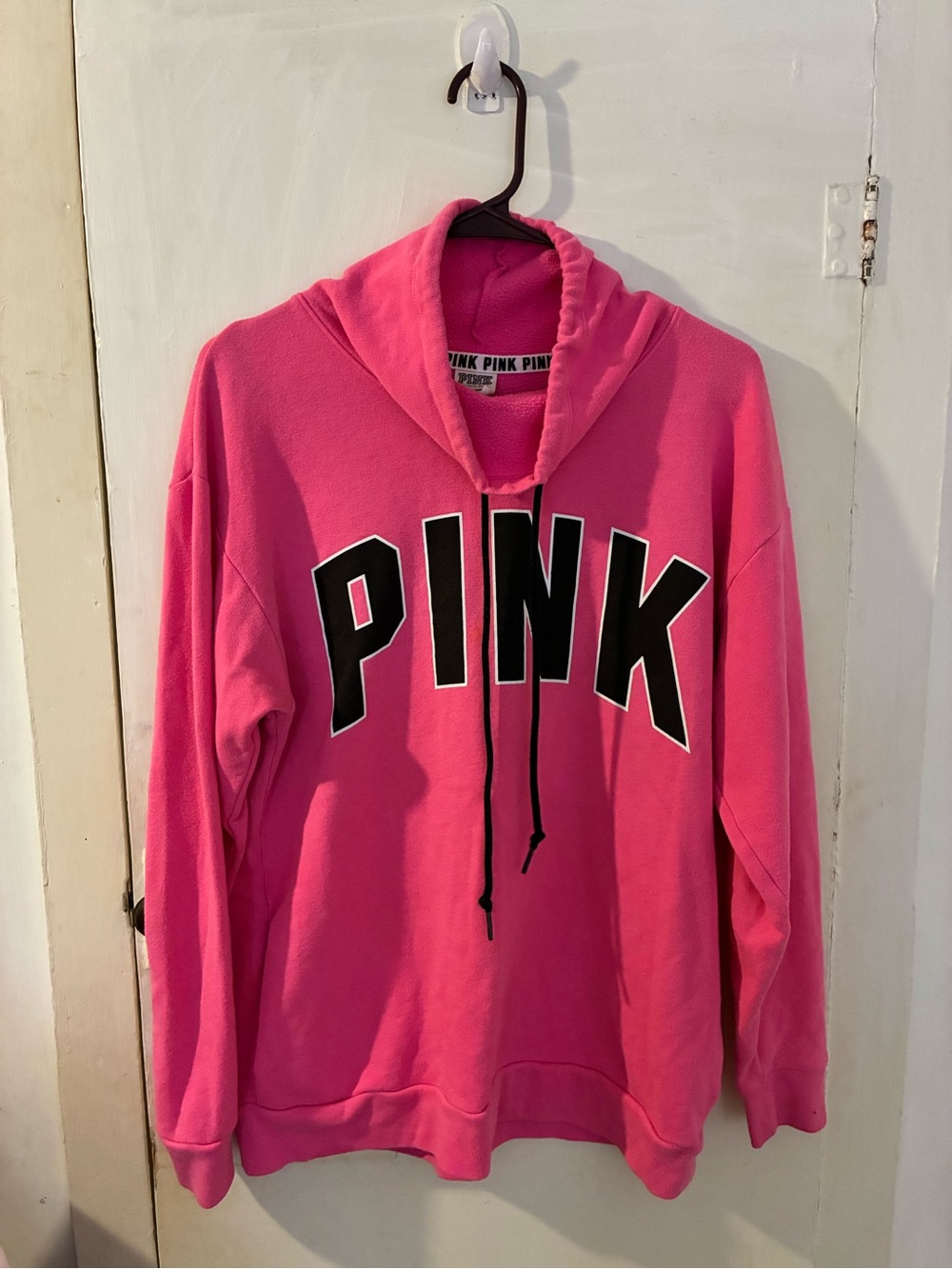 victoria’s secret pink sweatshirt